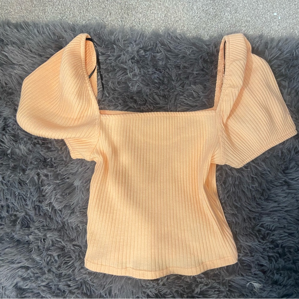 puff sleeve top